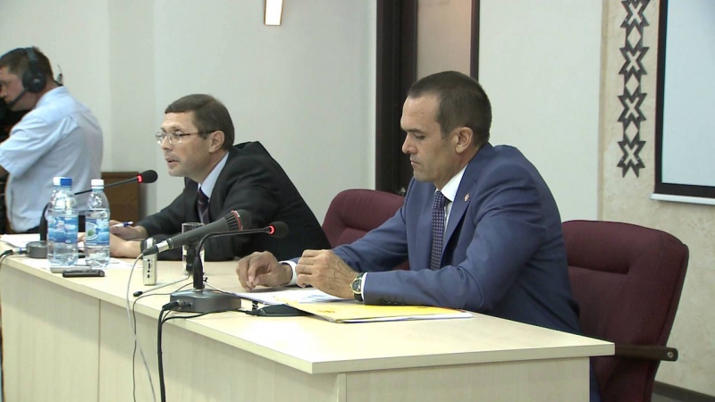 Глава Чувашии в режиме ВКС провел совещание с главами администраций муниципальных районов и городских округов
